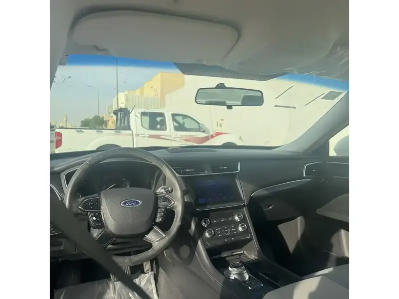 Ford Taurus 2020