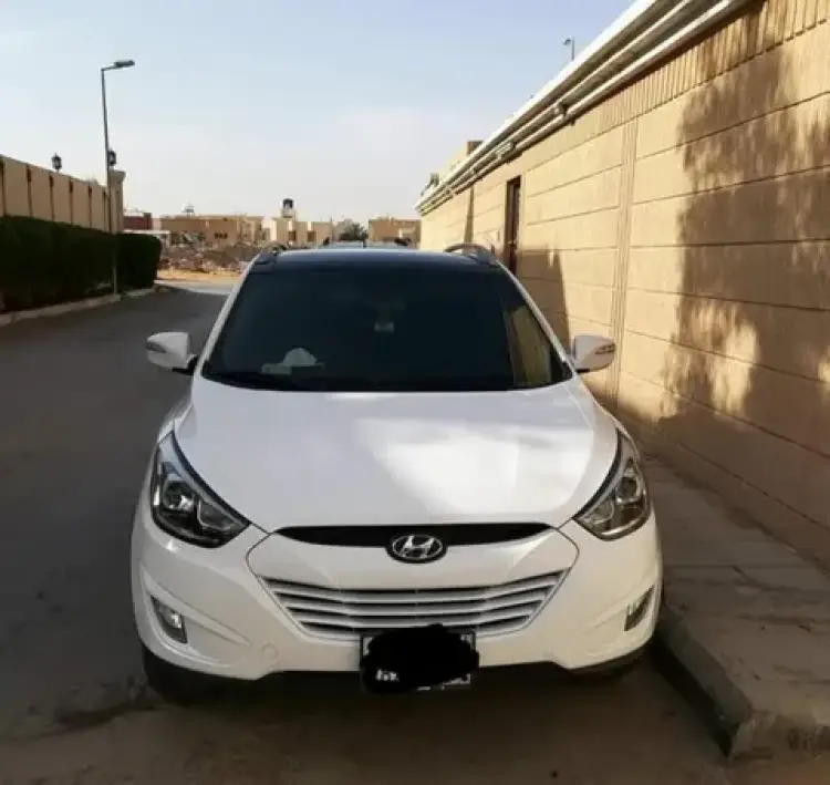 hyundai hyundai-tucson image Hyundai Tucson 2015