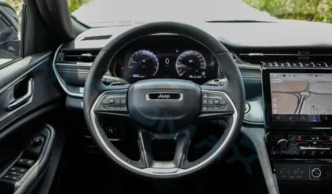 Discover undefined undefined Exterior Interior Images.Find all aspects and details of cars.