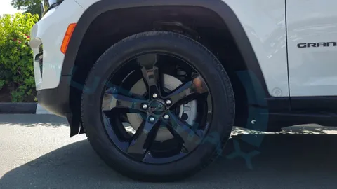 New Jeep Cherokee 2024