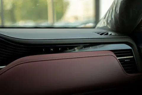Discover undefined undefined Exterior Interior Images.Find all aspects and details of cars.