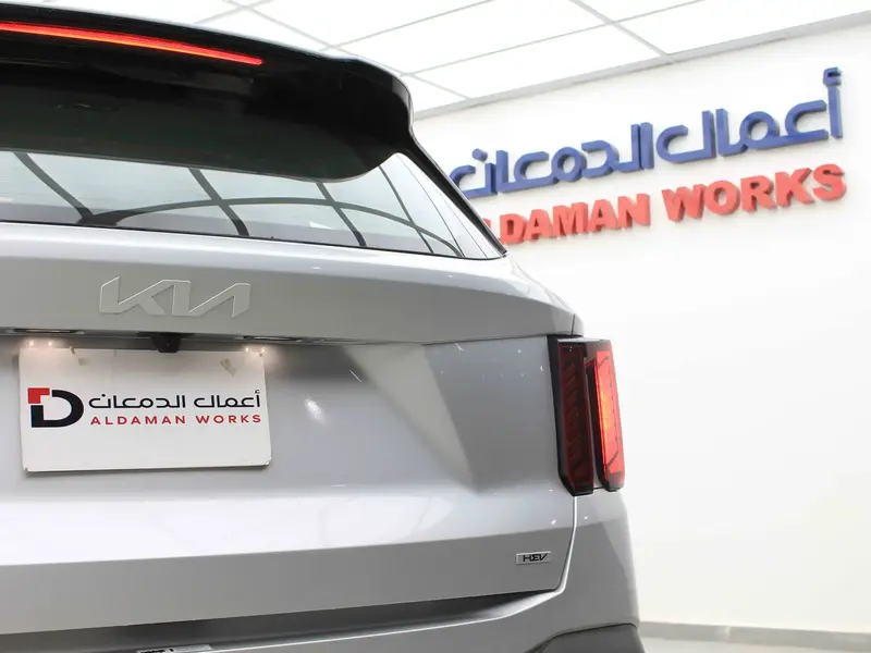 Discover undefined undefined Exterior Interior Images.Find all aspects and details of cars.