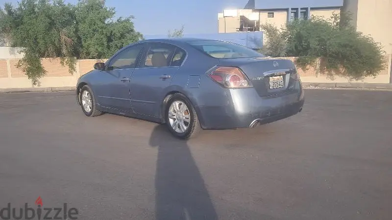 Nissan Altima 2012