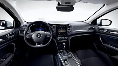 New Renault Megane  1.3T Signature A/T 2023
