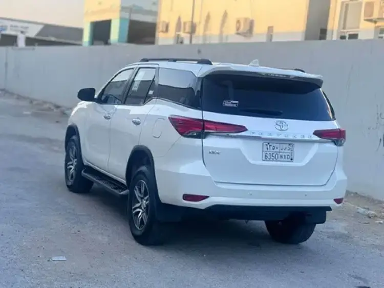 toyota toyota-fortuner image Toyota Fortuner 2019
