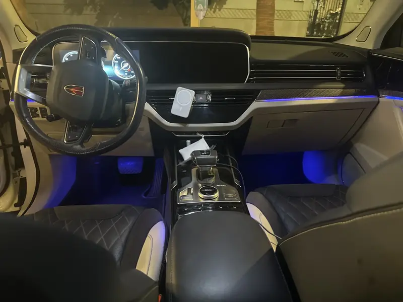 Hongqi HS5 2023