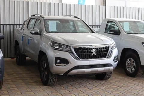 New Peugeot Landtrek 2.4T DC 4x4 A/T 2023