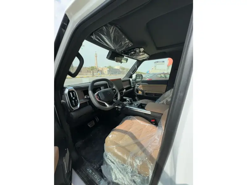 Discover undefined undefined Exterior Interior Images.Find all aspects and details of cars.