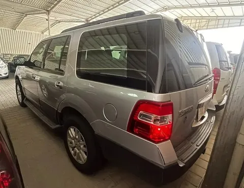 Discover undefined undefined Exterior Interior Images.Find all aspects and details of cars.