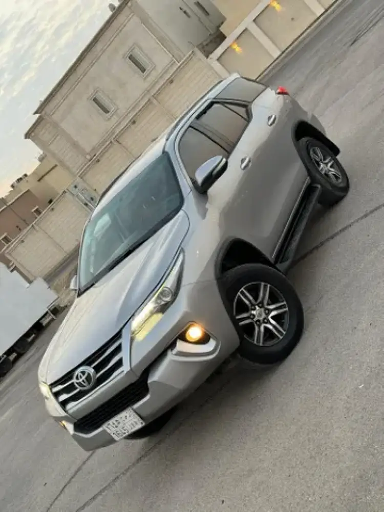 toyota toyota-fortuner image Toyota Fortuner 2017