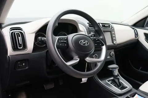 Discover undefined undefined Exterior Interior Images.Find all aspects and details of cars.