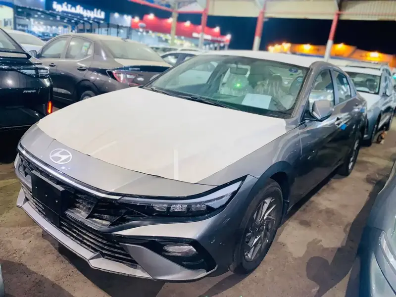 Hyundai Elantra 2025