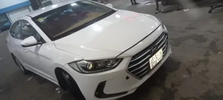 hyundai hyundai-elantra image Hyundai Elantra 2018