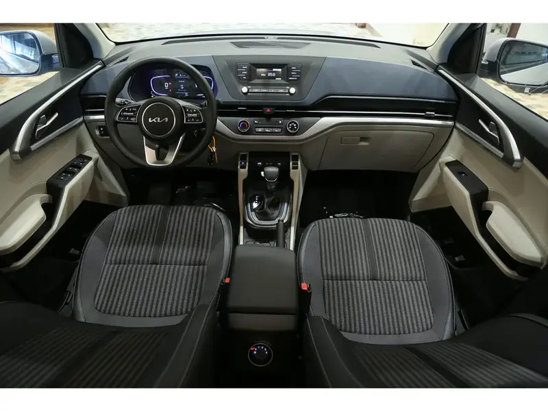 KIA Carens 2025