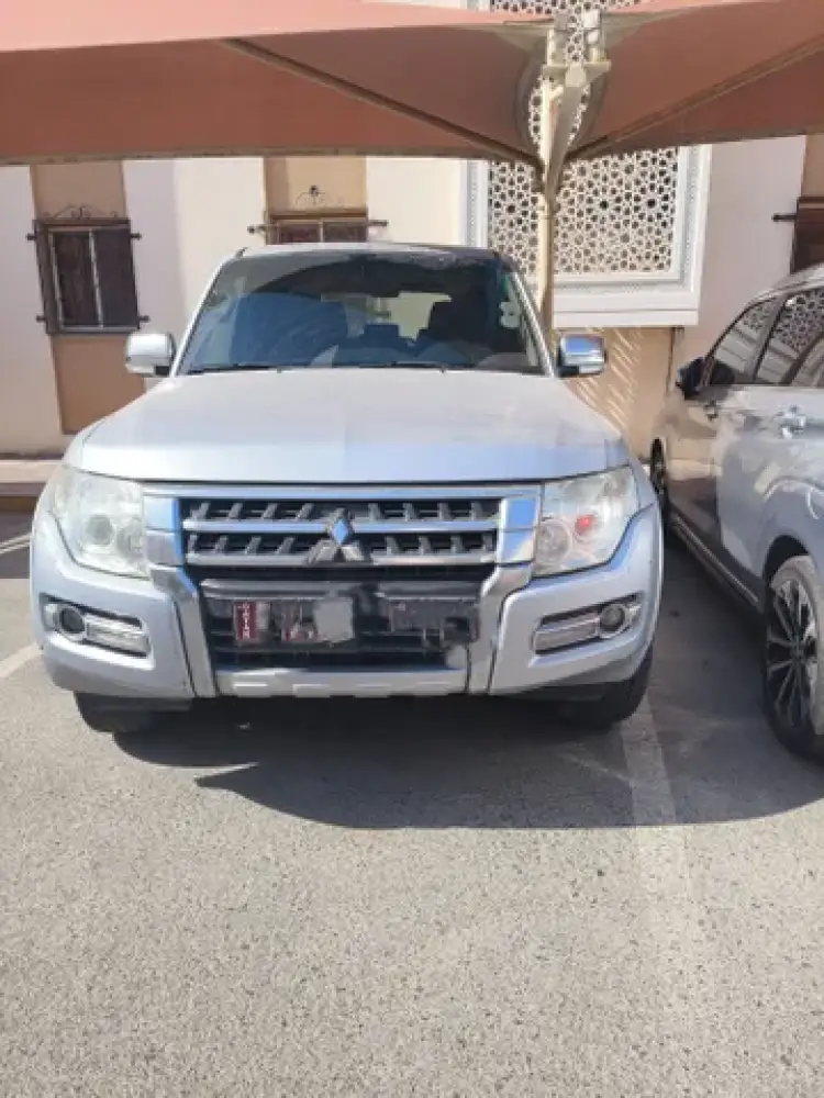 mitsubishi pajero image Mitsubishi Pajero 3.5L 5 Door Basic 2016