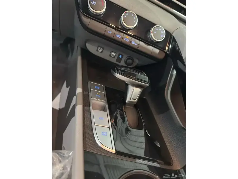 Hyundai Elantra 2025