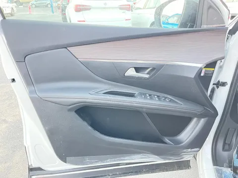 New Peugeot 3008 1.6T GT 2025