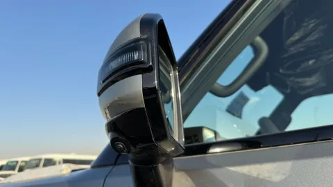 Discover undefined undefined Exterior Interior Images.Find all aspects and details of cars.