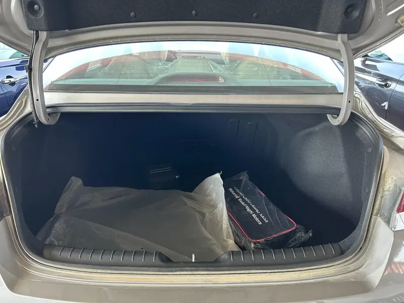 Hyundai Elantra 2025