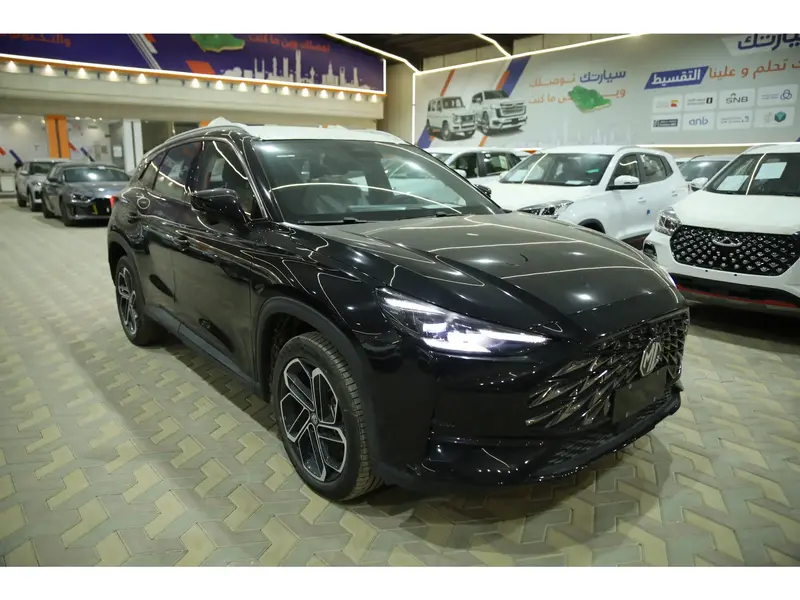 Discover undefined undefined Exterior Interior Images.Find all aspects and details of cars.