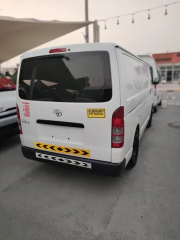 Toyota Hiace CHILLER VAN 2017