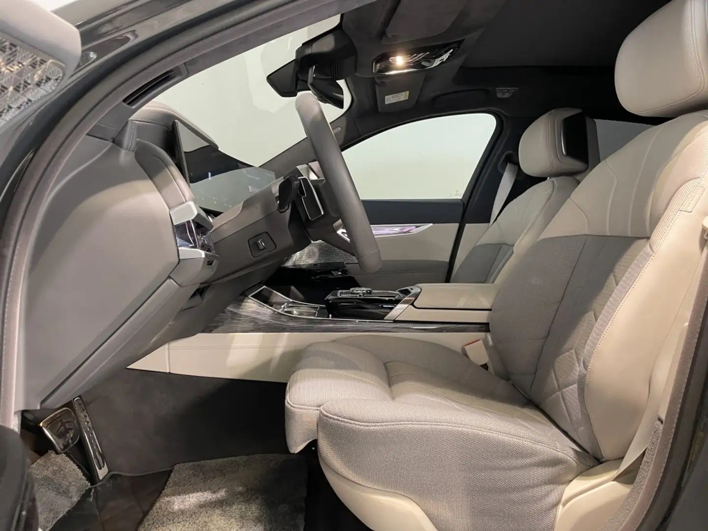 BMW i7 2024
