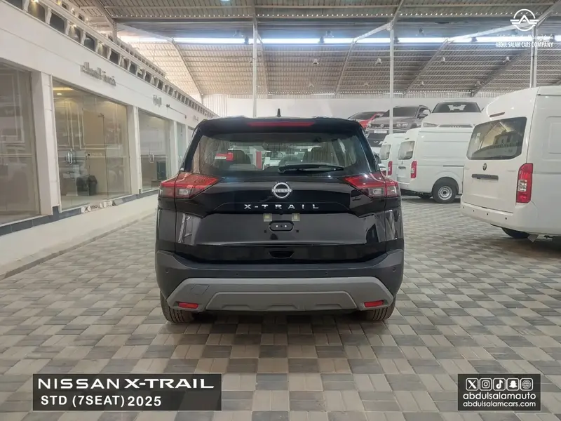 Nissan X-Trail 2025