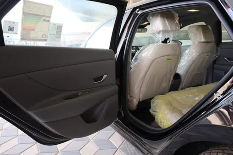 New Hyundai Elantra 2023