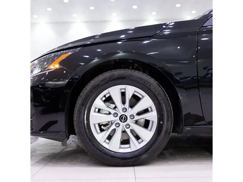 Nissan Altima 2025