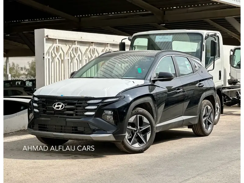Discover undefined undefined Exterior Interior Images.Find all aspects and details of cars.