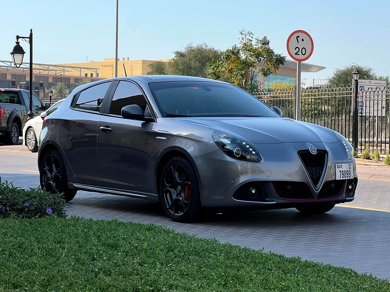 ألفا روميو جوليتا 2018