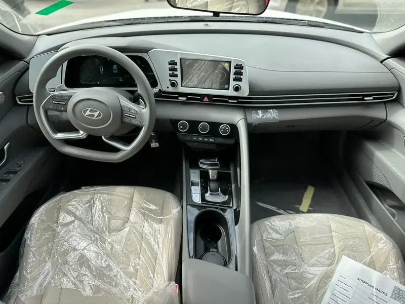 Discover undefined undefined Exterior Interior Images.Find all aspects and details of cars.