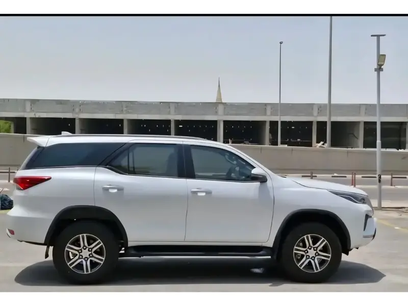 Toyota Fortuner 2024