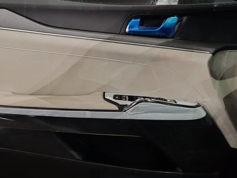 KIA K5 2025