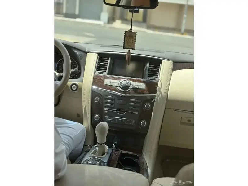 Discover undefined undefined Exterior Interior Images.Find all aspects and details of cars.