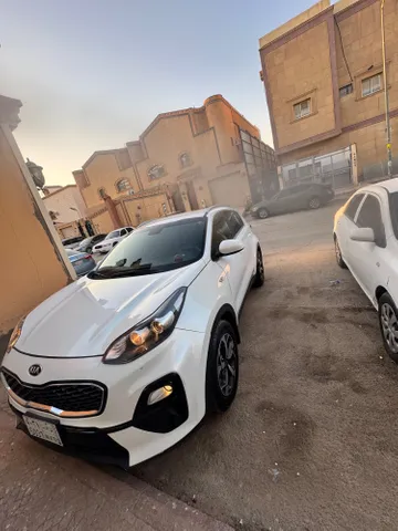Discover undefined undefined Exterior Interior Images.Find all aspects and details of cars.