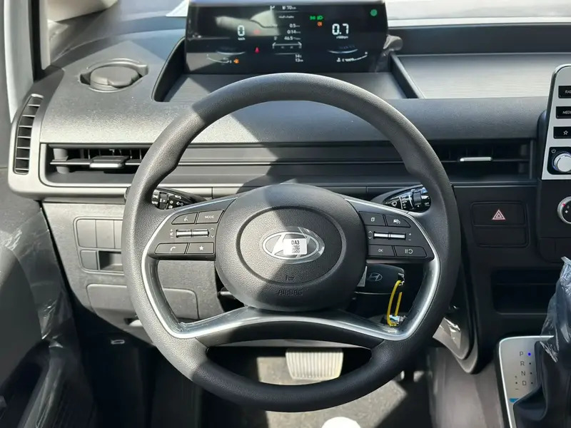 Hyundai Staria 2025
