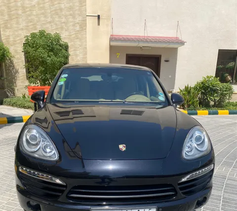 Porsche Cayenne Base 2013