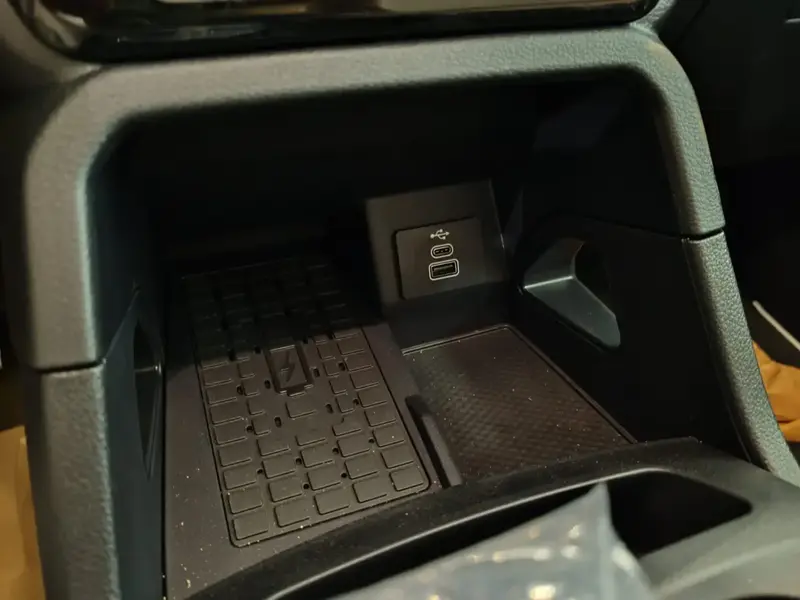 Ford EVEREST 2025