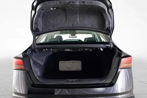Nissan Altima 2023
