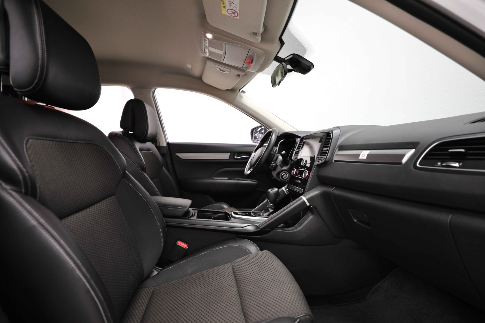 GCC | Koleos | 1,150 AED Monthly | Free Insurance and Registration