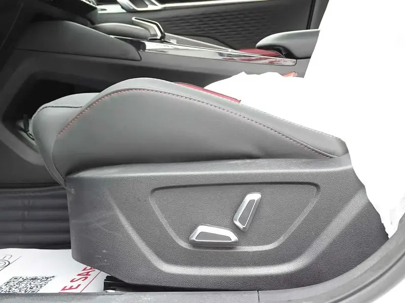 Geely Coolray 2025