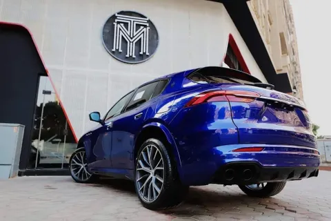 Discover undefined undefined Exterior Interior Images.Find all aspects and details of cars.