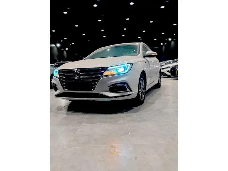 Discover undefined undefined Exterior Interior Images.Find all aspects and details of cars.