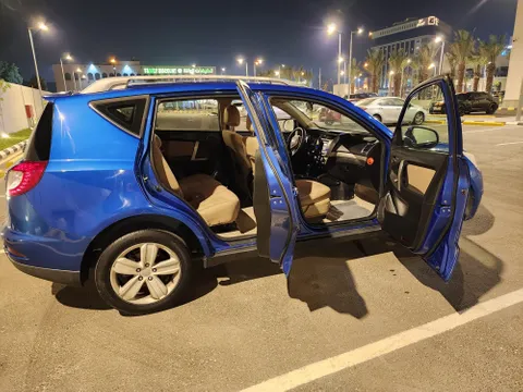 Discover undefined undefined Exterior Interior Images.Find all aspects and details of cars.