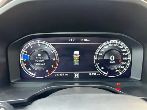 Discover undefined undefined Exterior Interior Images.Find all aspects and details of cars.