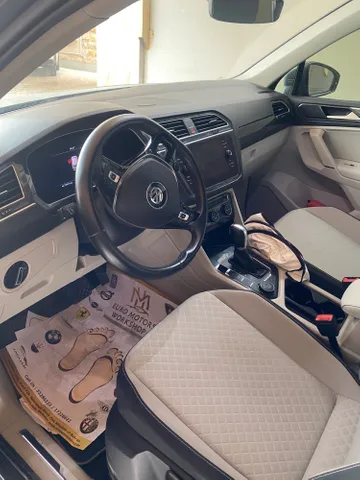 Discover undefined undefined Exterior Interior Images.Find all aspects and details of cars.