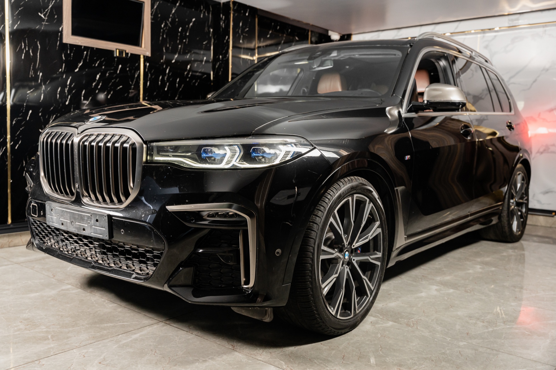 BMW X7 2021