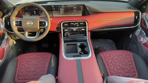 Discover undefined undefined Exterior Interior Images.Find all aspects and details of cars.