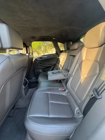 Porsche Macan 3.6L Turbo w/ Performance Package 2015